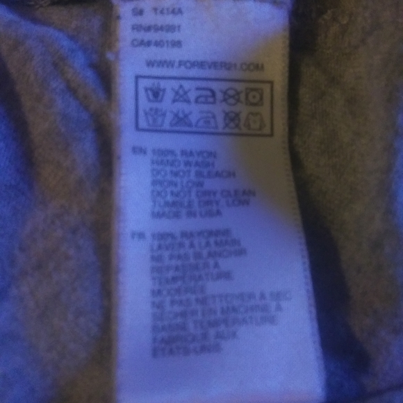 Three tank tops - Picture 9 of 9